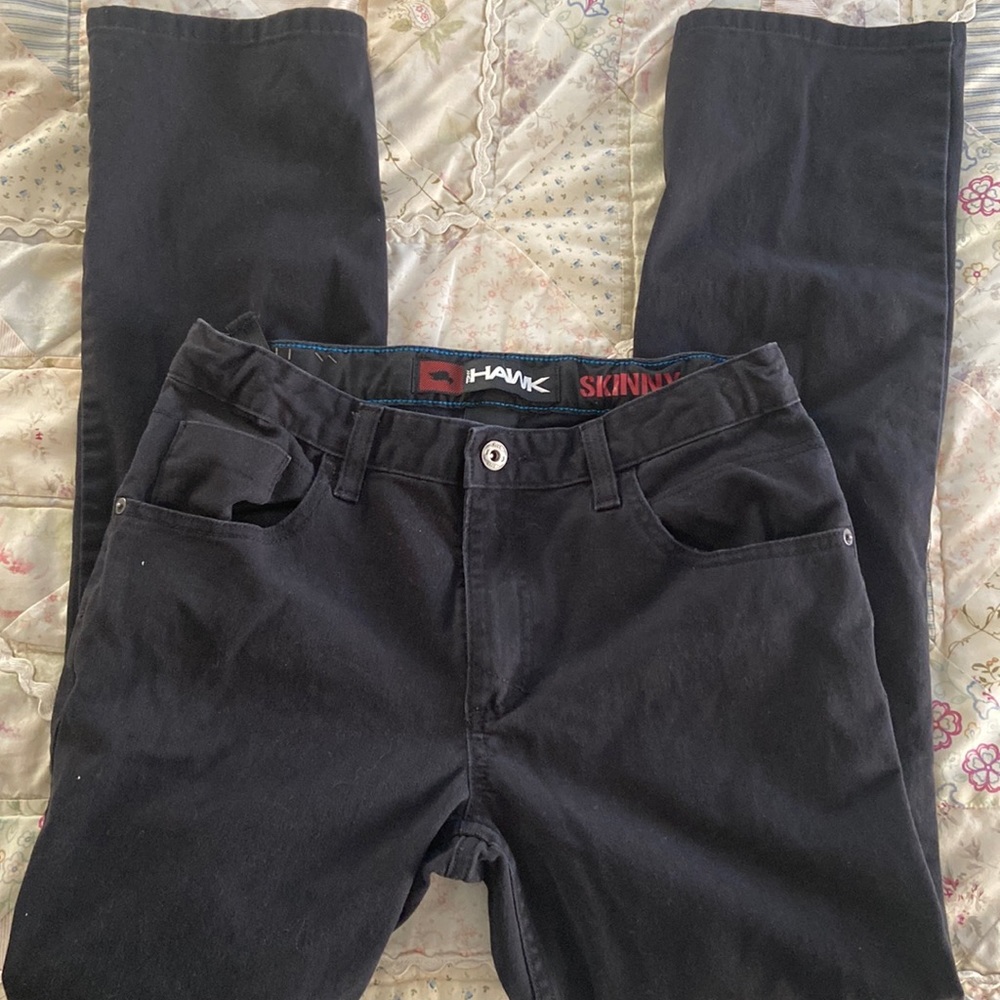 Boys size 18 Tony Hawk pants. Has elastic to tighten or loosen waist. Like new.
